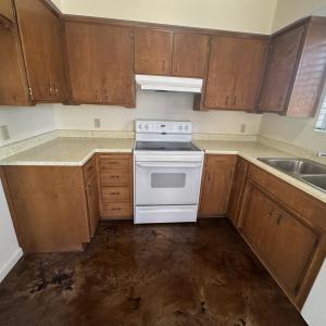 6305 Marchant #F - Great Apartment with Indoor laundry hookups!