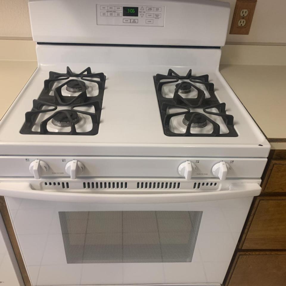 10710 El Camino Real #6 Condo - 2 Bedrooms, garage, washer, dryer hookups