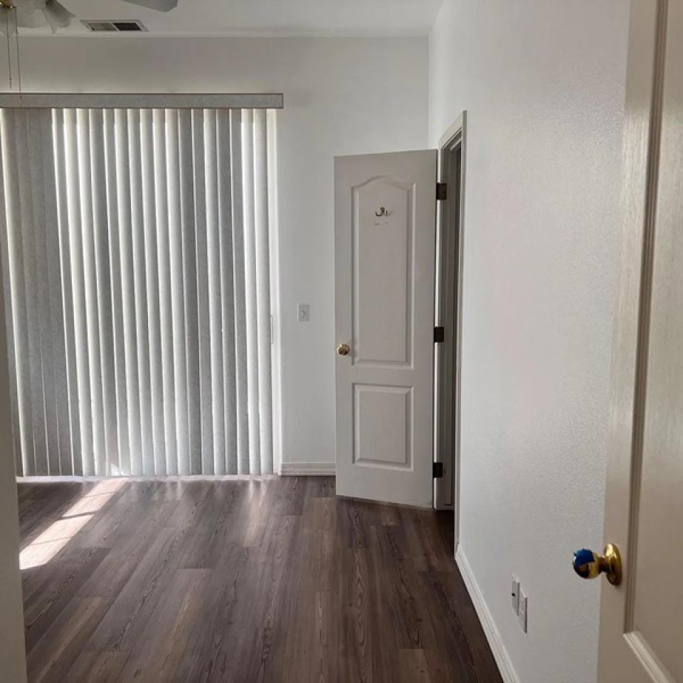 932 Calle Cynthia 