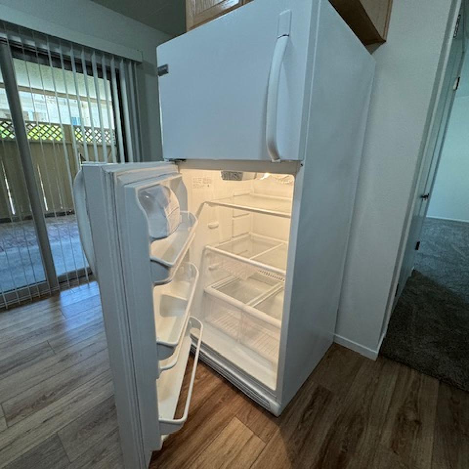 5525 Capistrano - 1 Bedroom Single Level Condo