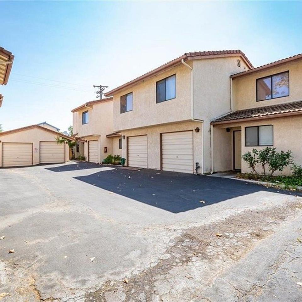 10710 El Camino Real #6 Condo - 2 Bedrooms, garage, washer, dryer hookups